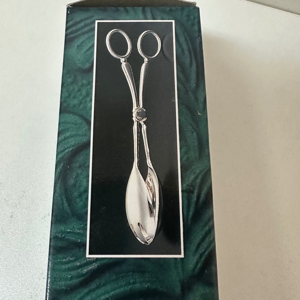 Wm. Rogers & Son Silverplated Scissor Salad Tongs 10.5 Inch 00111025 NIB